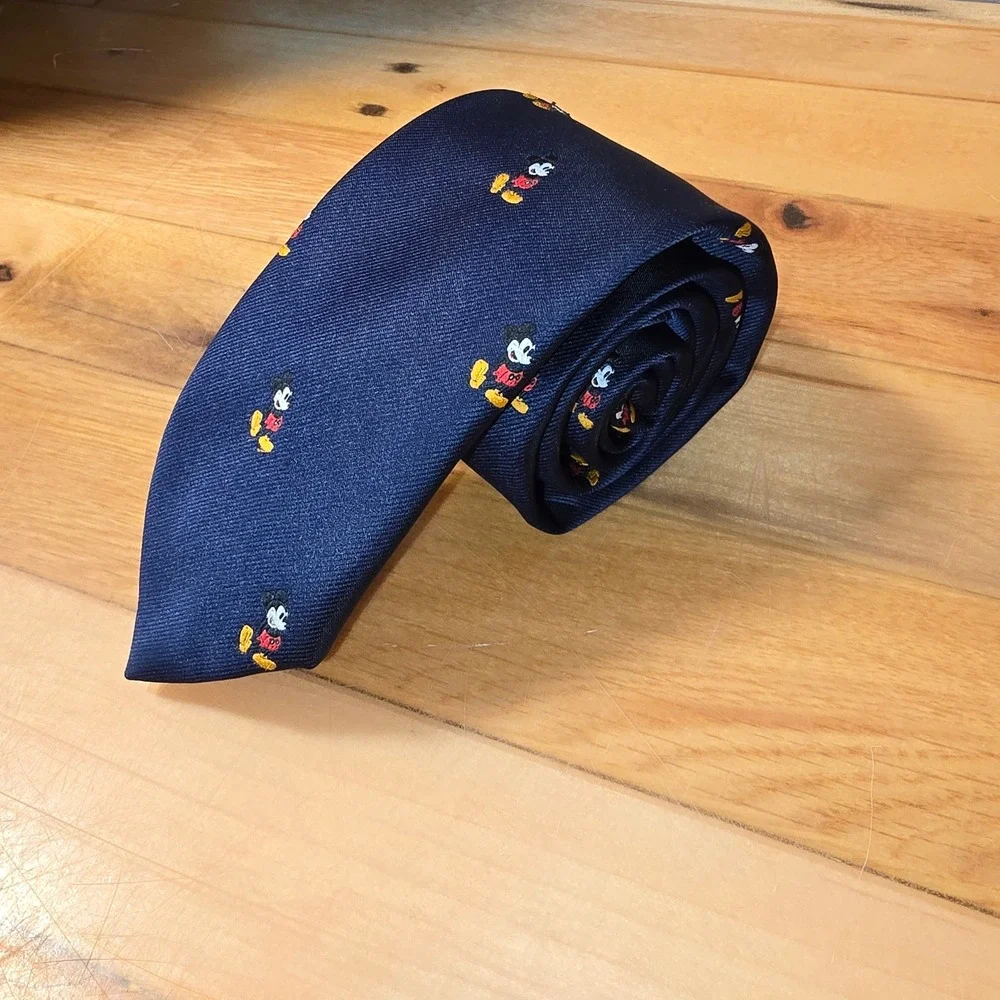 Cervantes vintage necktie